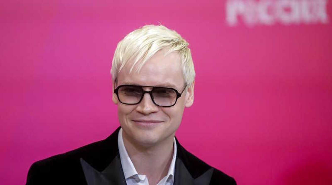 Продюсер Дворцов поддержал SHAMANа, облизавшего байкальский лед