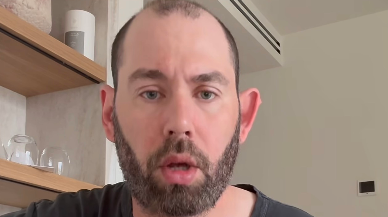 Сбежавший из РФ Слепаков* пожаловался на одну деталь жизни в Израиле