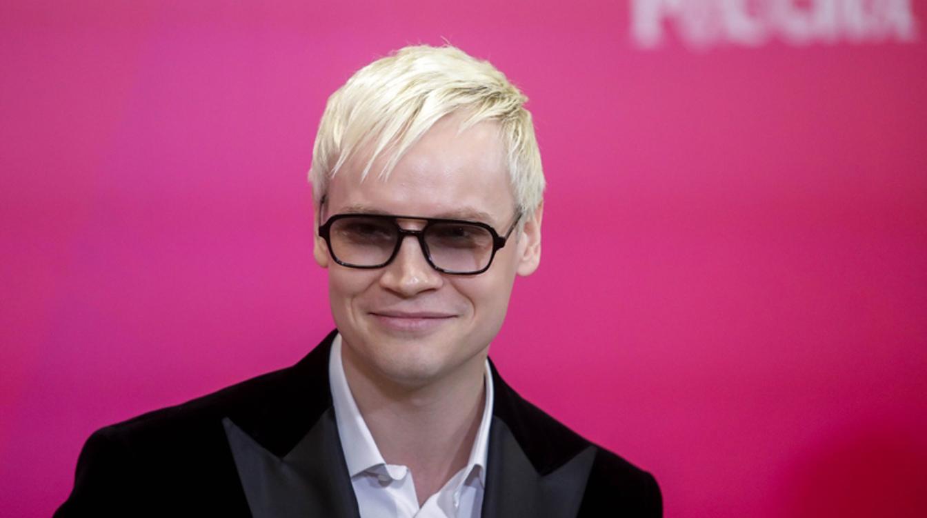 SHAMAN впервые раскрыл свой диагноз, из-за которого поет "наощупь"