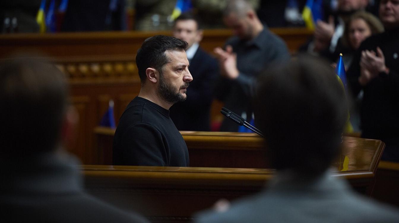 "Сидят на чемоданах": "Слуги народа" готовятся к бегству от Зеленского перед выборами