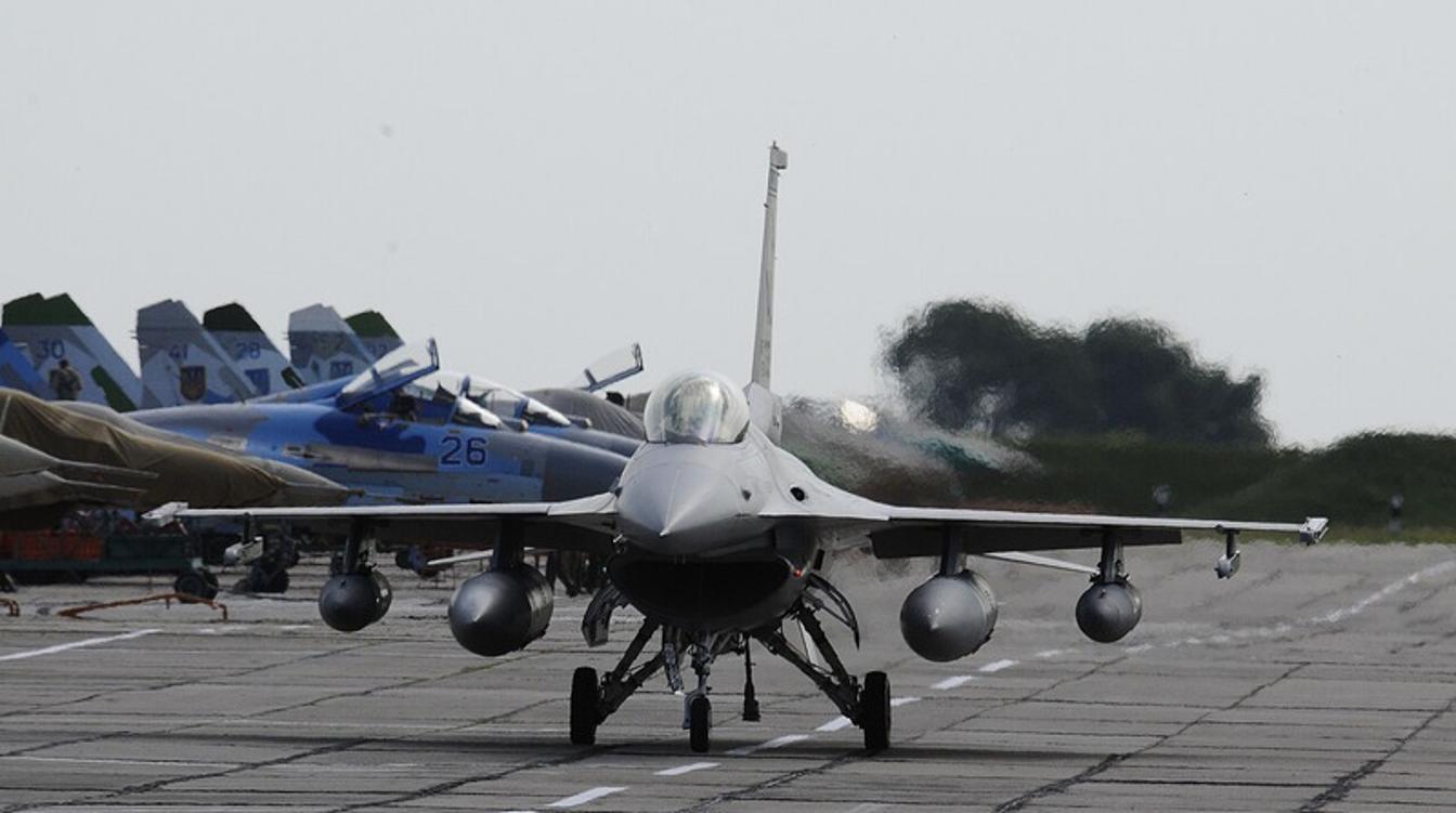 "Останутся без боеприпасов": в России раскрыли последствия удара по самолетам НАТО