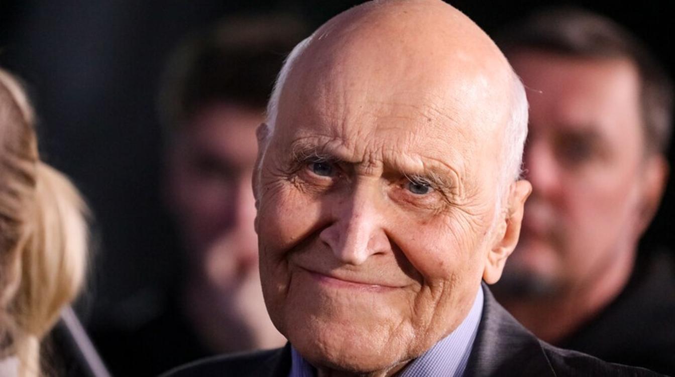 "Стесняется палочки": художник Мирошник рассказал, почему Дроздов пропал с радаров