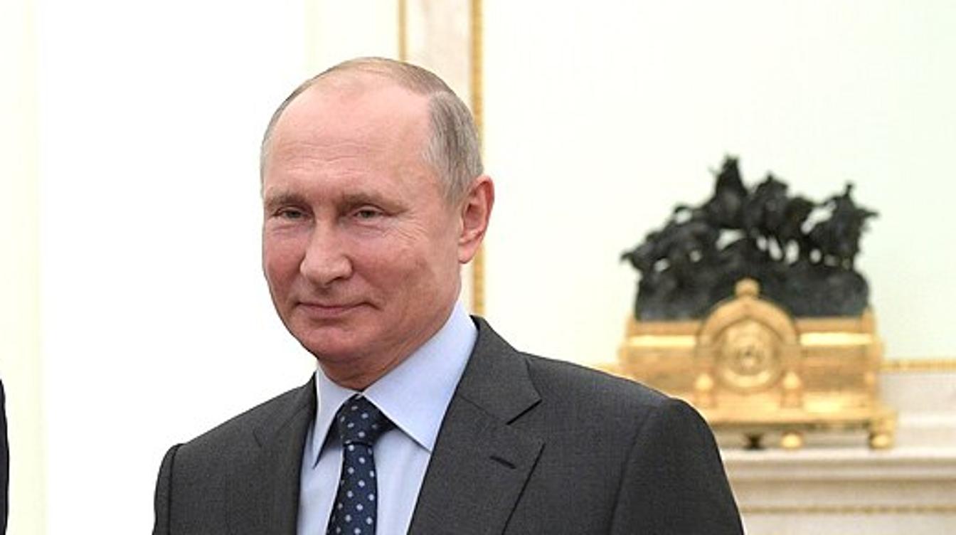 Путин одной фразой сгладил конфуз в Кремле