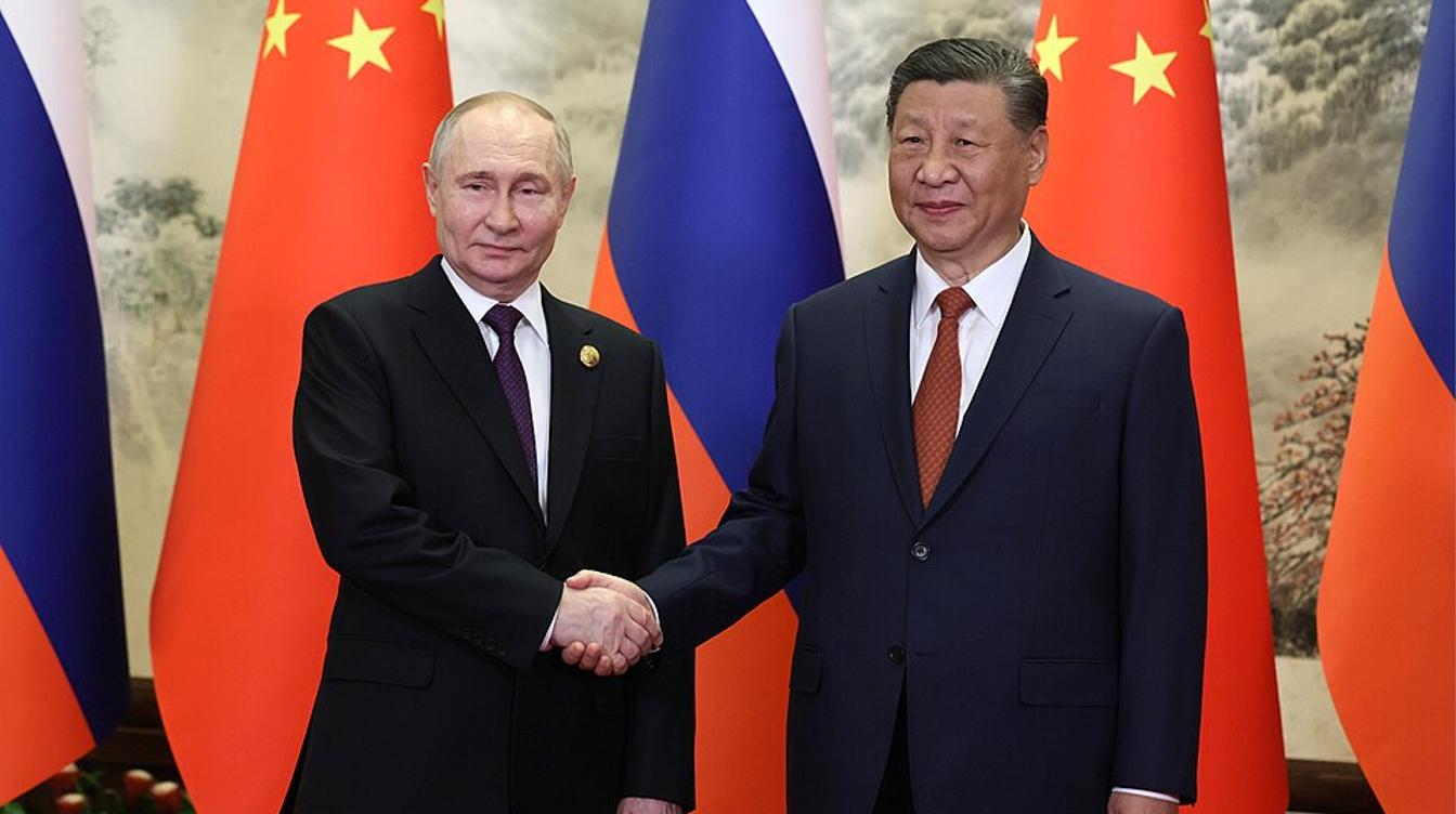 ЧП на встрече Путина и Си Цзиньпина вызвало истерику в США