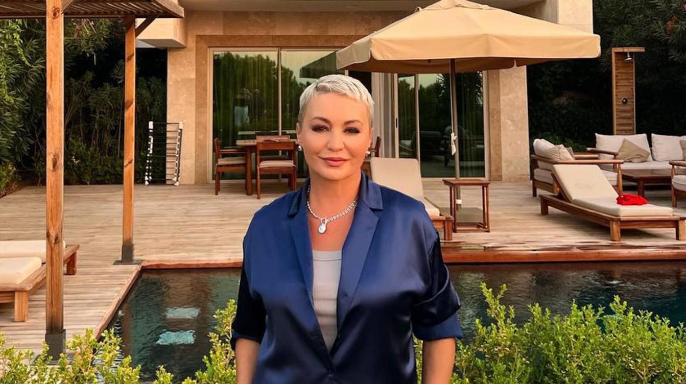Катя Лель рассказала, сколько потратила на выпускной дочки