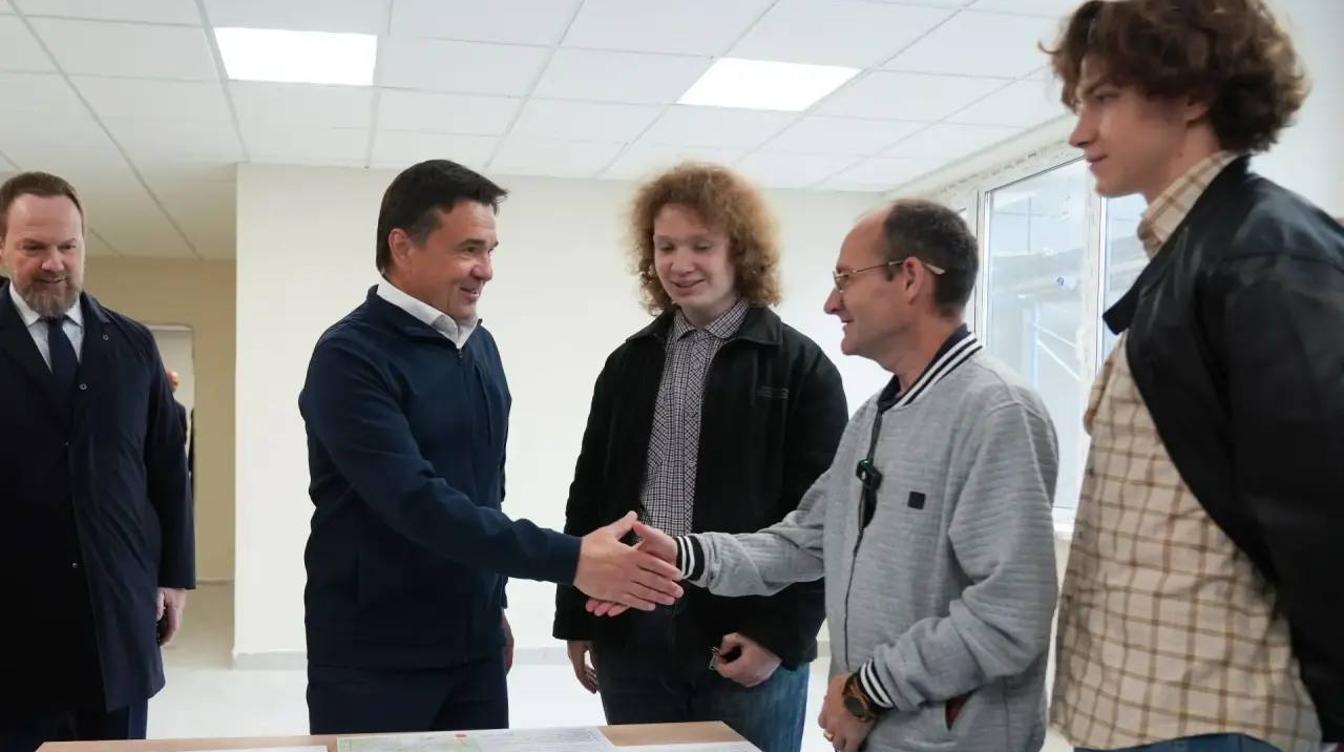 Губернатор Подмосковья проверил подготовку Красногорского колледжа к новому учебному году