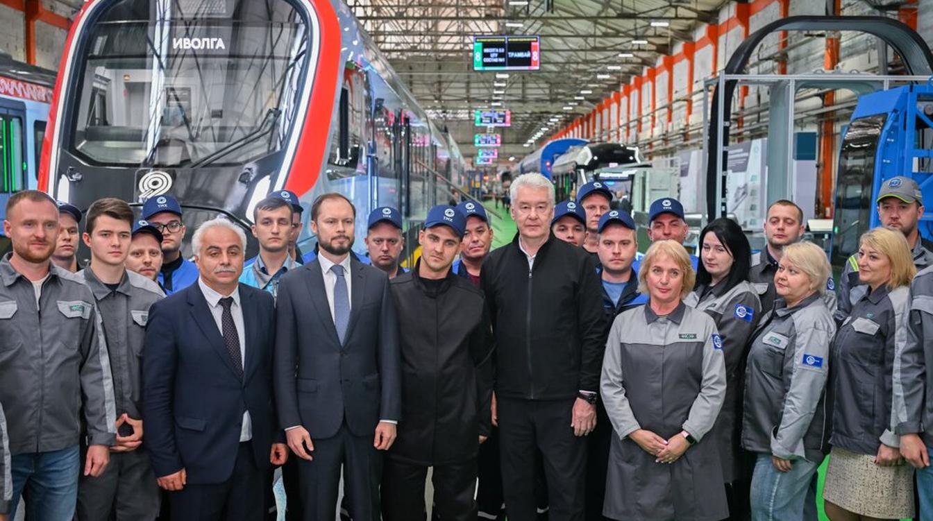 Собянин: Производство транспорта для ЦТУ помогает развивать экономику России