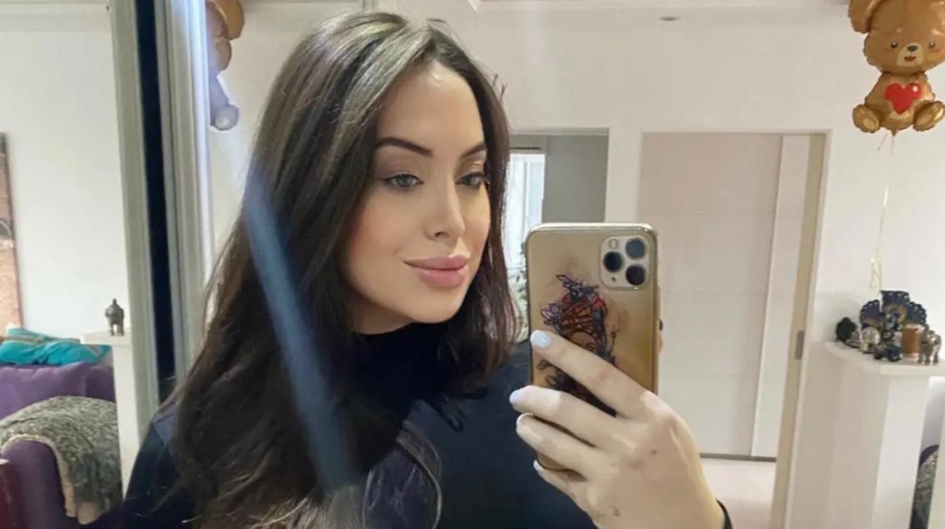 Ждала 16 лет: Наталья Фриске надела вещь покойной сестры