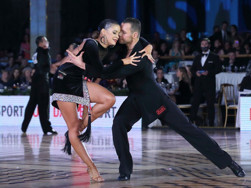 Владимир Литвинов и Ольга Николаева: «Мы любим танцевать на российских турнирах»